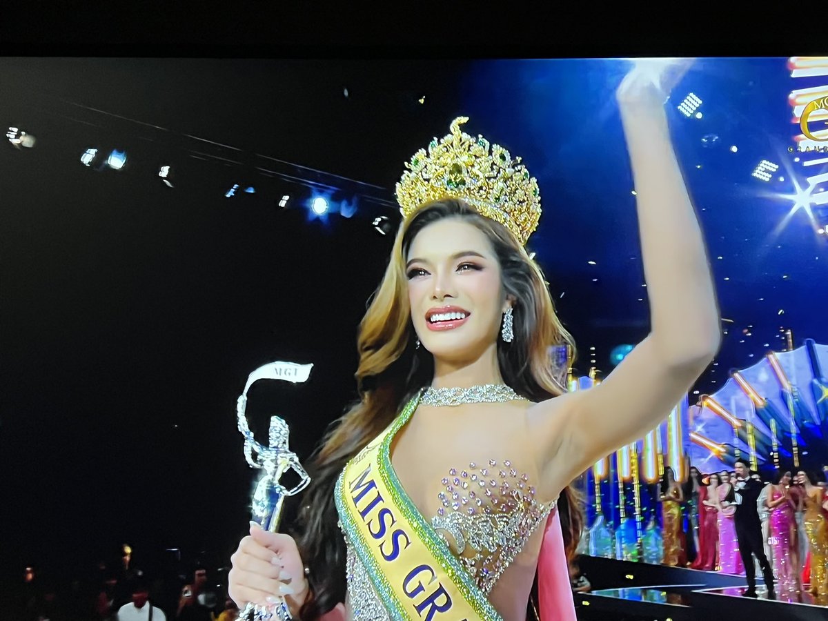 BTeee9's tweet photo. เธอมงลงของจริง เบ้บของฉัน 👑💜💕💞

#อุ้มทวีพร 
#MissGrandThaiand2023 https://t.co/vOIgrAgcEA