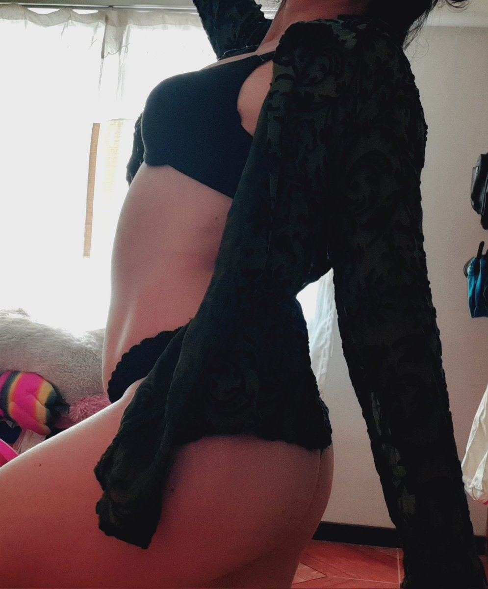 Solangelb95's tweet photo. Bb Visita mi página Onlyfans, estamos con un precio único... no me dejes sola, me ayudas  https://t.co/mCUUn89Wze no te arrepentirás https://t.co/bIsWKtkX3e
