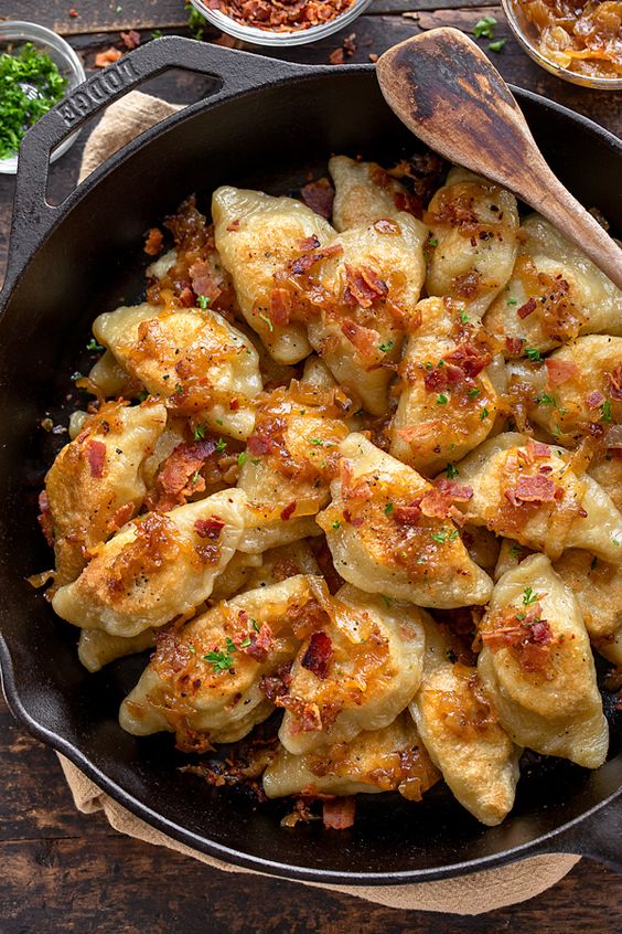 cafe_mlm's tweet image. delivery for Polish mlms!