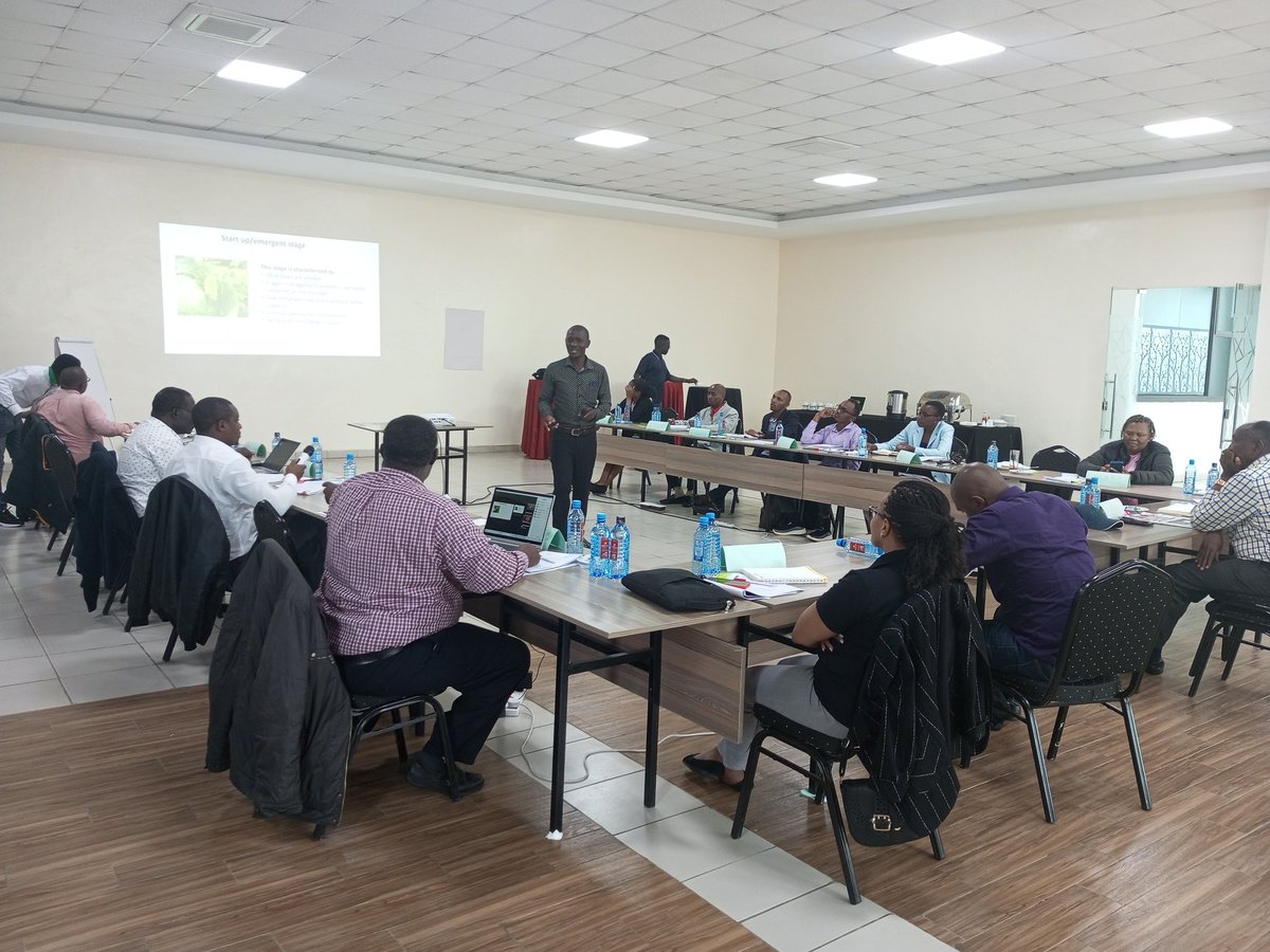 CKDN_Kenya's tweet photo. ODSS Training for CKDN BoD Management Staff. Day #1 

#amref #ReSOK #CKDN 
@Amref_Kenya https://t.co/qDZYxuJGoF