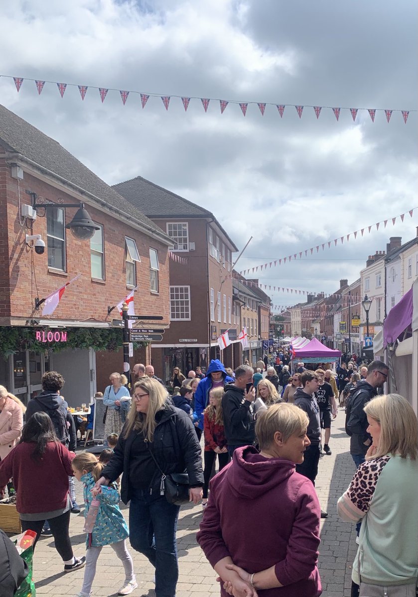 And then the sun came out! Another great Farmers Market in Stone today.