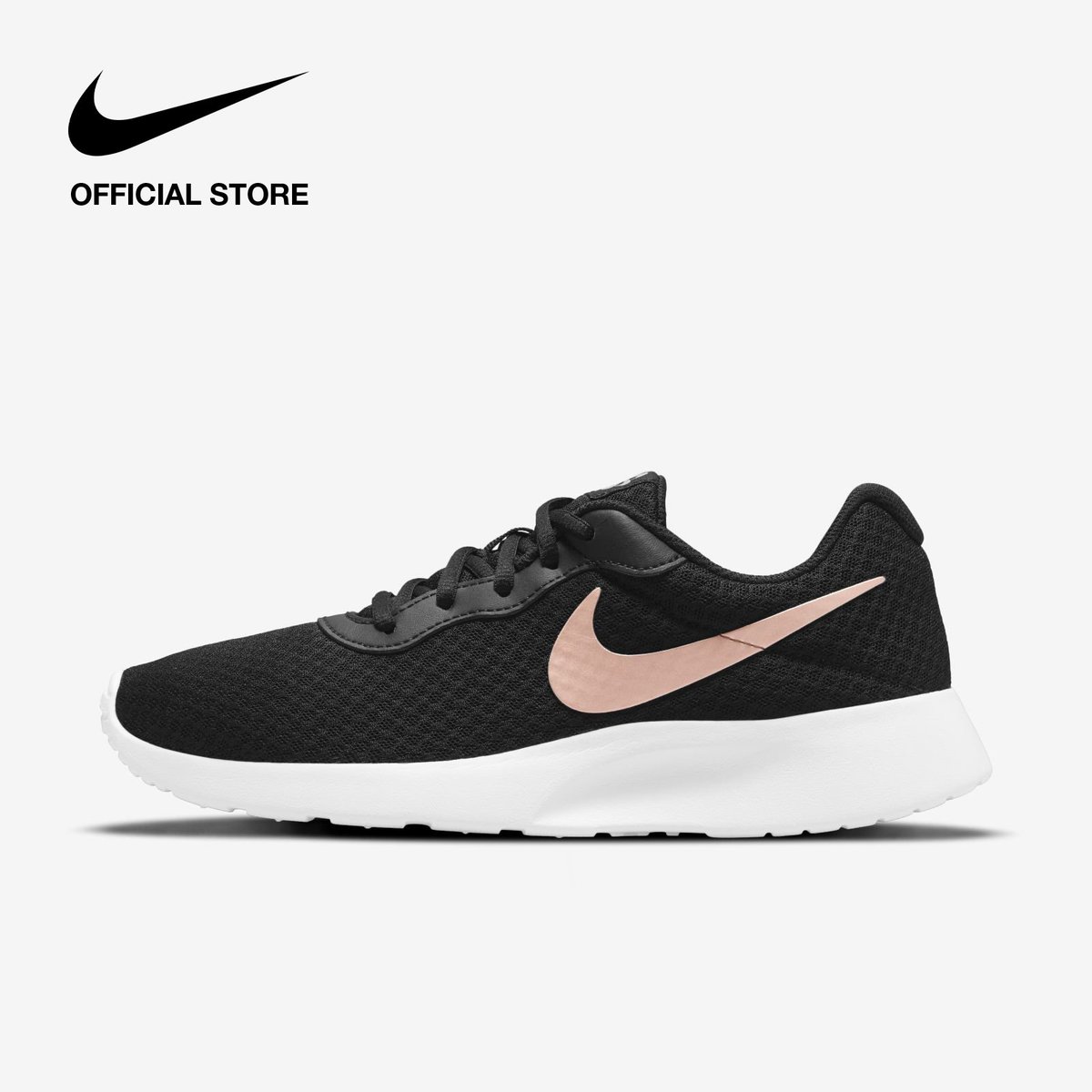 Nike Women's Tanjun Shoes - Black #nikeph #nikewomen #niketanjun #sneakersph #kicksph #sneakerhead #lazadaph 💶Product Price: ₱2,895 🚚free shipping| 📦cash on delivery 🛒add to cart now 🔗s.lazada.com.ph/s.hUpES?cc