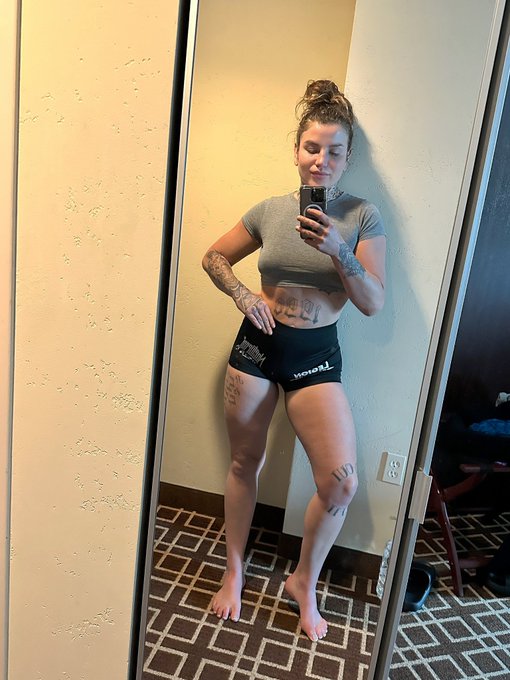 Me no like boxing shorts 🤷🏻&zwj;♀️ https://t.co/kSxN6NXHPF<a href="/tag/4thofjuly"class="tags"><span>#4thofjuly</span></a>