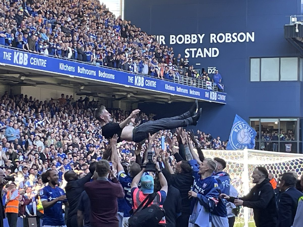 Maxi Lopez 🚴🏽⚽️🏎 tweet media