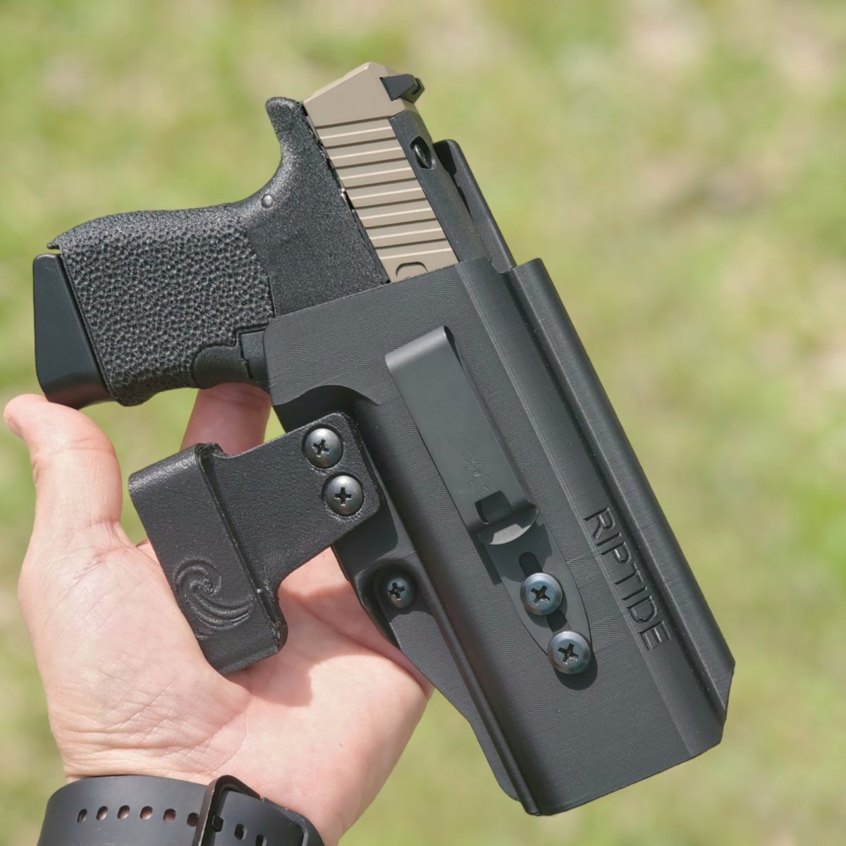 riptide-rails-on-twitter-3d-printed-holsters-for-oem-and-printed
