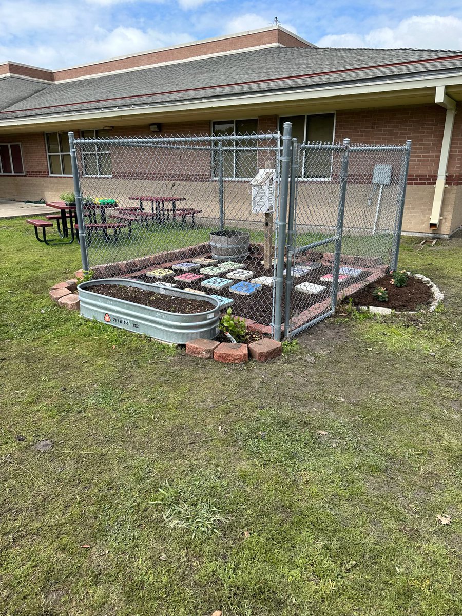 Steadham Elementary tweet media