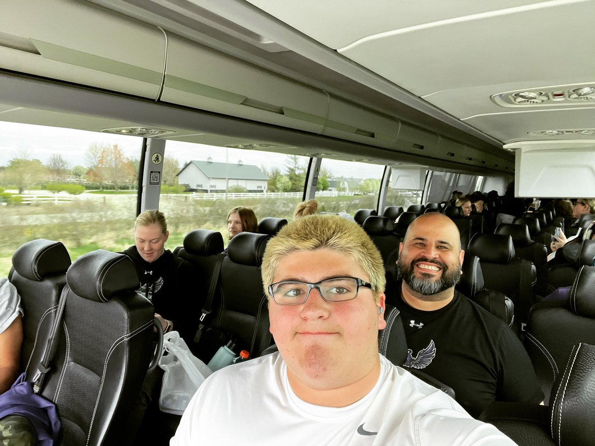 RickyDragoni's tweet photo. The @IowaPhoenix are on their way to South Dakota! #football #family #coach #coaching #fatherhood #womensfootball #iowa #iowaphoenixfootball #iowaphoenix #fatherhood https://t.co/cW8U7Yxds3