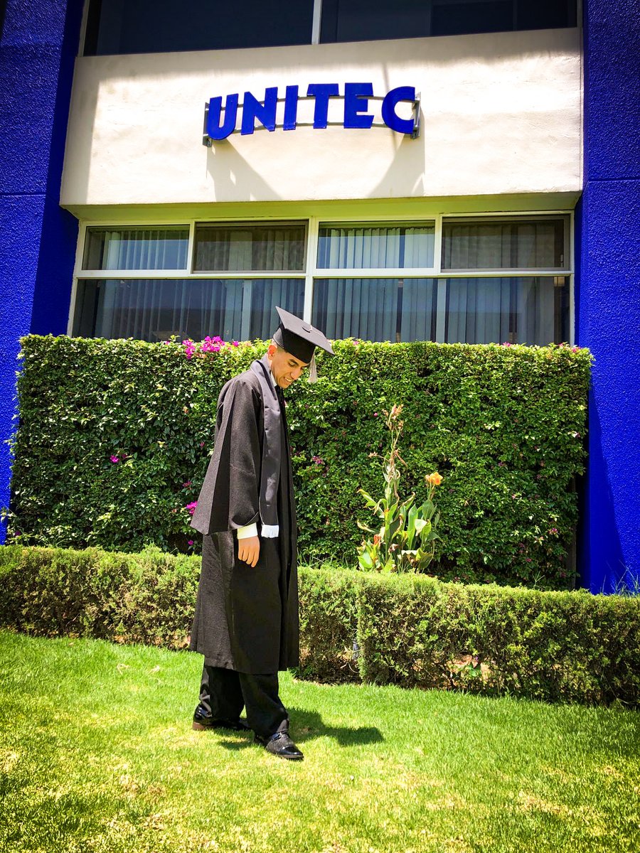 JaramilloJunio's tweet photo. El futuro es de aquellas personas que creen en la belleza y en el hecho de hacer realidad cada uno de sus sueños
.
.
.
#JaJaJaramillo
#Graduation #JaJaJaramillo #MiGradua #Lic #Diseñadorgrafico #prom #universidad #Instagraduation #GraduationDay #NuevasHistorias https://t.co/F20EGiQkde