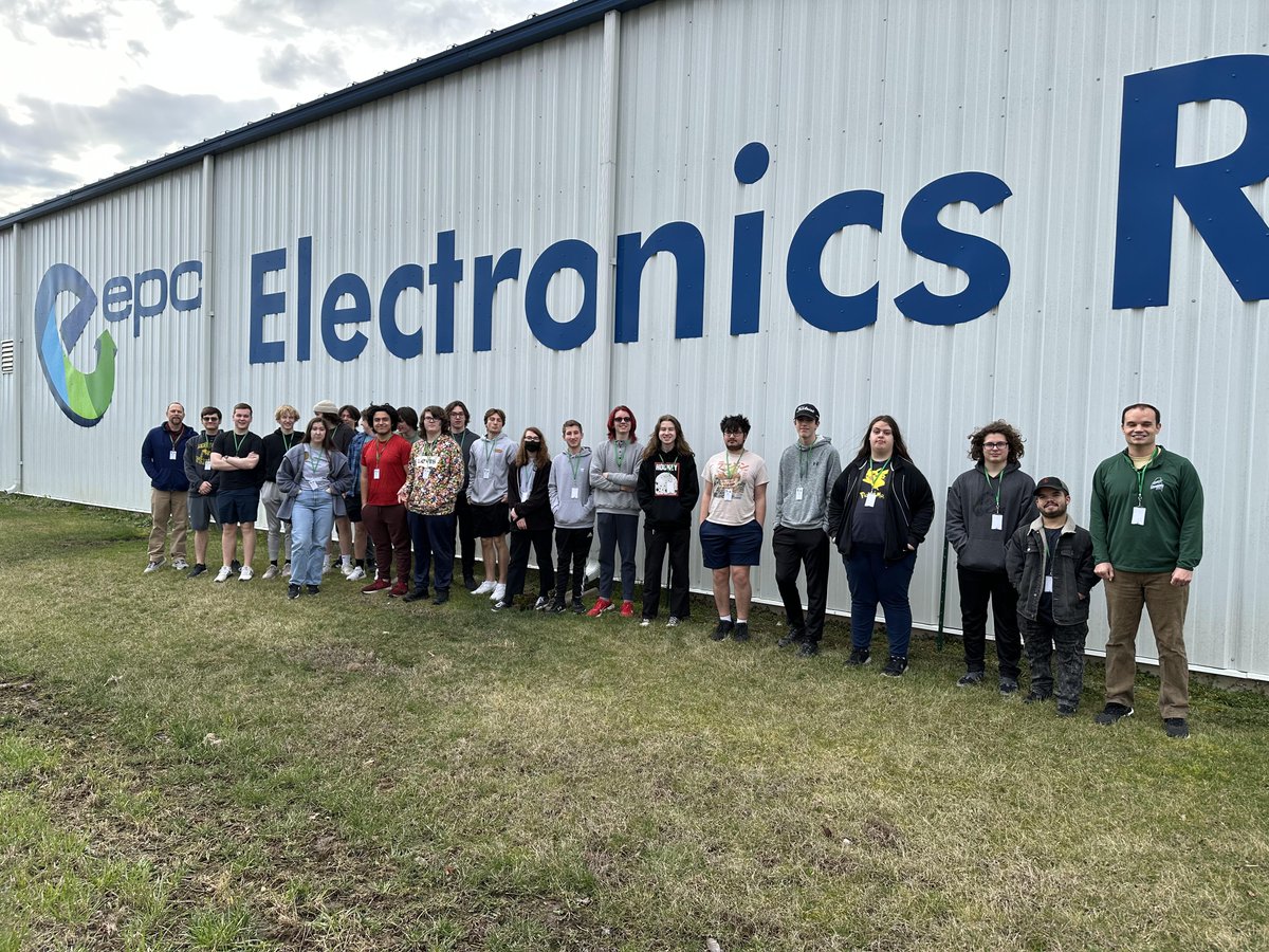 LHS tech students recently visited EPC Recycling to learn about the business, the importance of recycling electronic items, and tech-related jobs (roles) in the industry.