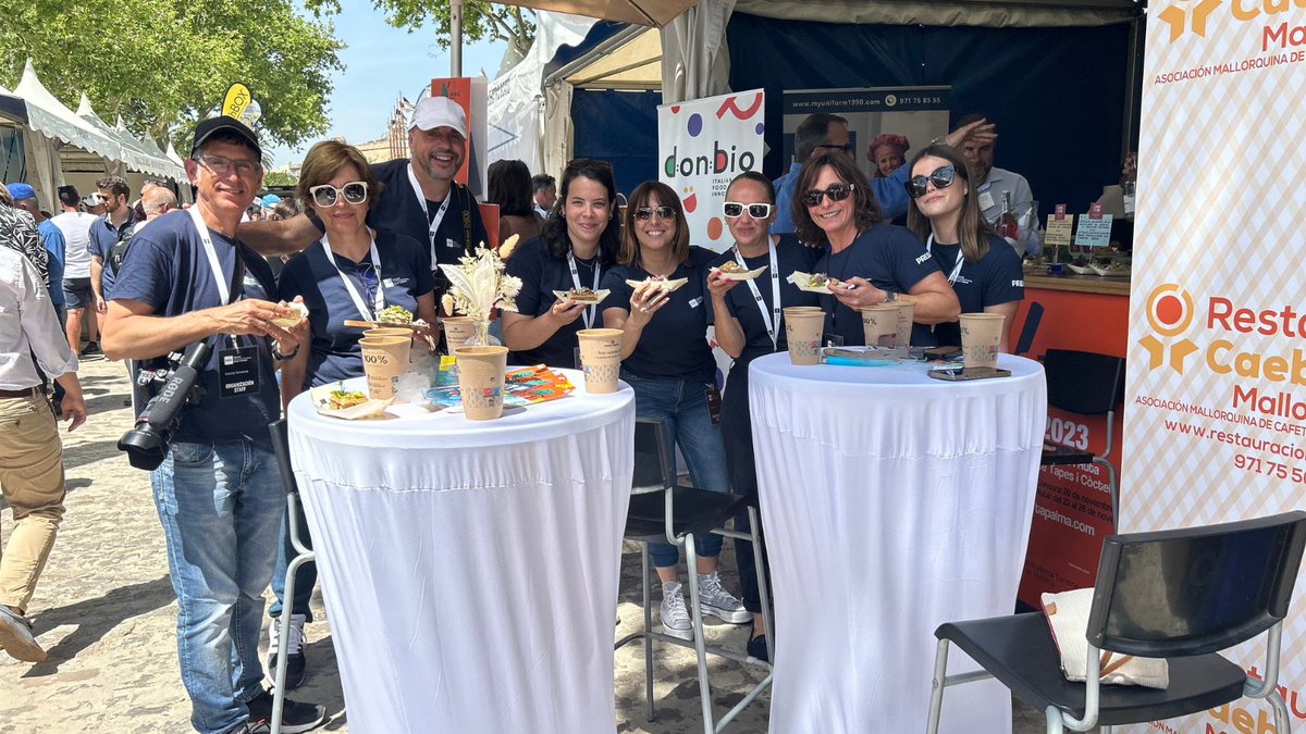 PalmaBoatShow's tweet image. ¡No todo en Palma International Boat Show es navegar! 🛥️🍴

😋Nuestro evento presenta una amplia variedad de deliciosas opciones gastronómicas para todos los paladares.
#palmainternationalboatshow #pibs23 #Gastronomia