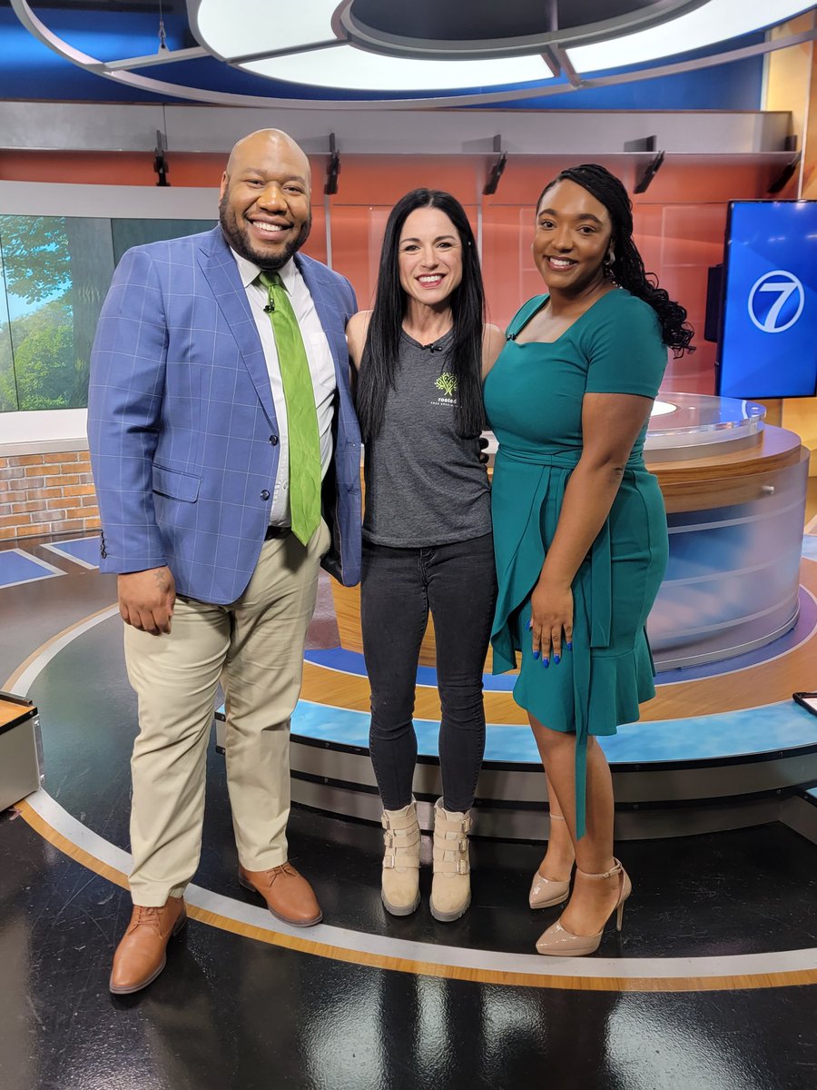 Annnnd if you missed all our famousness- We'll post the link-
Live w/ @KETV this morning for a grant proposal we wrote for 27 trees to be planted this morning for our community! 
#bethegood #rootedinthecommunity #forthecommunity #treeservice #omaha #local #arborday