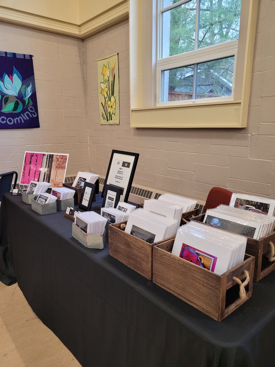 Rainy Saturdays are for Handmade Markets!🤗 #dundasont #localartist