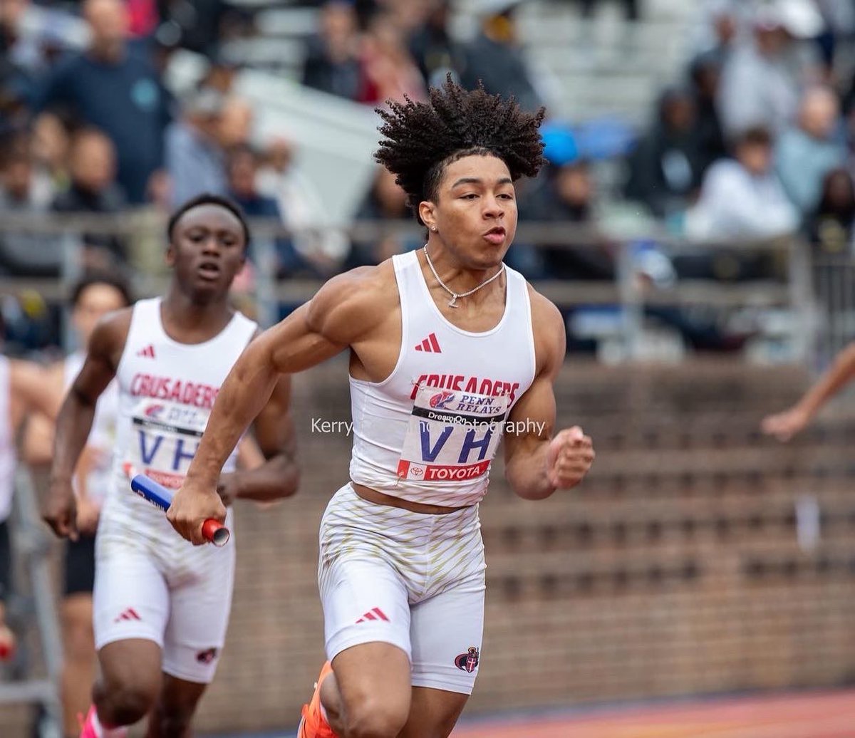 KCozzPhoto's tweet photo. @BC_Crusaders wins the Northeast 4x100 @pennrelays !! Way to go! https://t.co/UYyuBkWpu2
