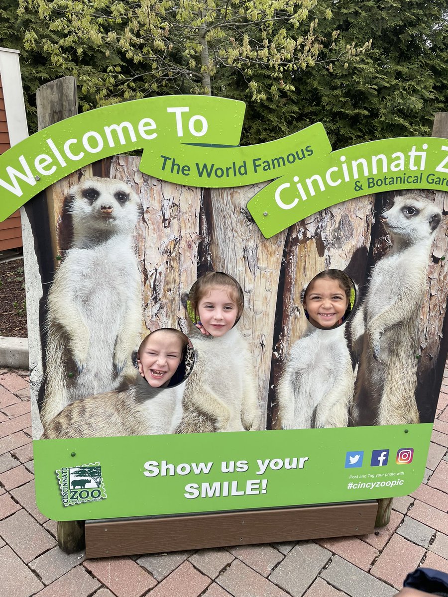 BenjiKinderz's tweet photo. We had SO much fun at the zoo yesterday! #WEareLakota #NeedtoSucceedCECS @Creeksidetweet @CincinnatiZoo https://t.co/sAYMGwgzeh