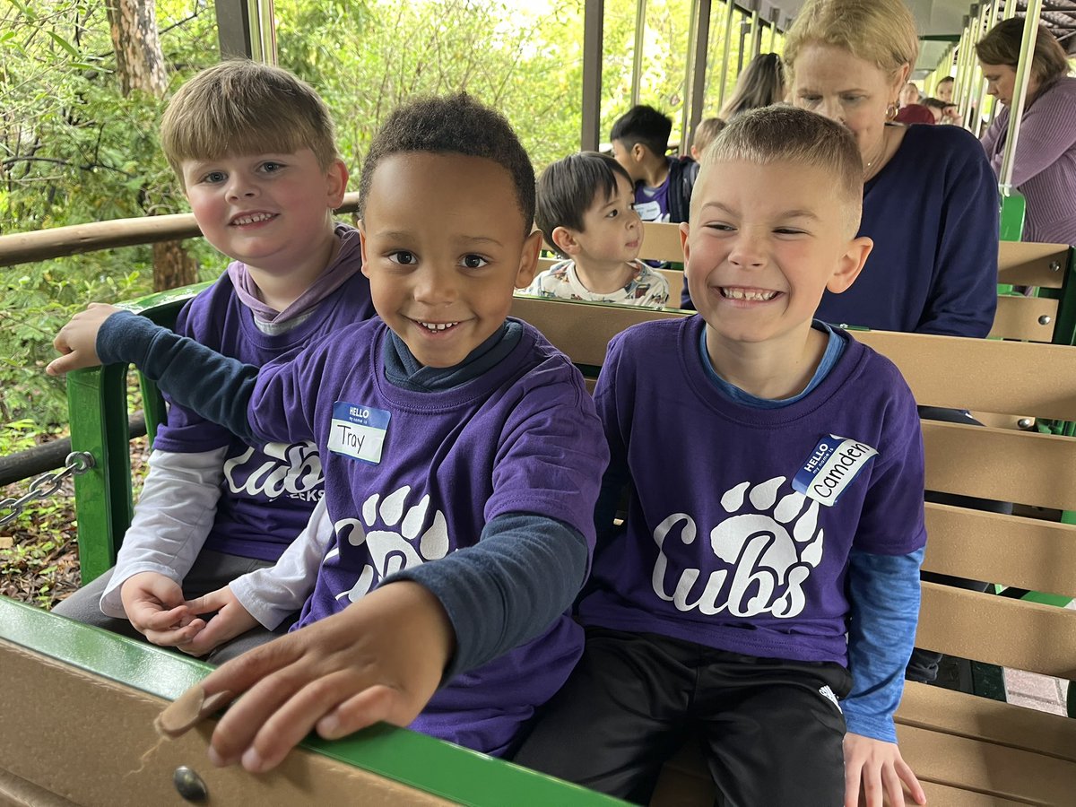 BenjiKinderz's tweet photo. We had SO much fun at the zoo yesterday! #WEareLakota #NeedtoSucceedCECS @Creeksidetweet @CincinnatiZoo https://t.co/sAYMGwgzeh