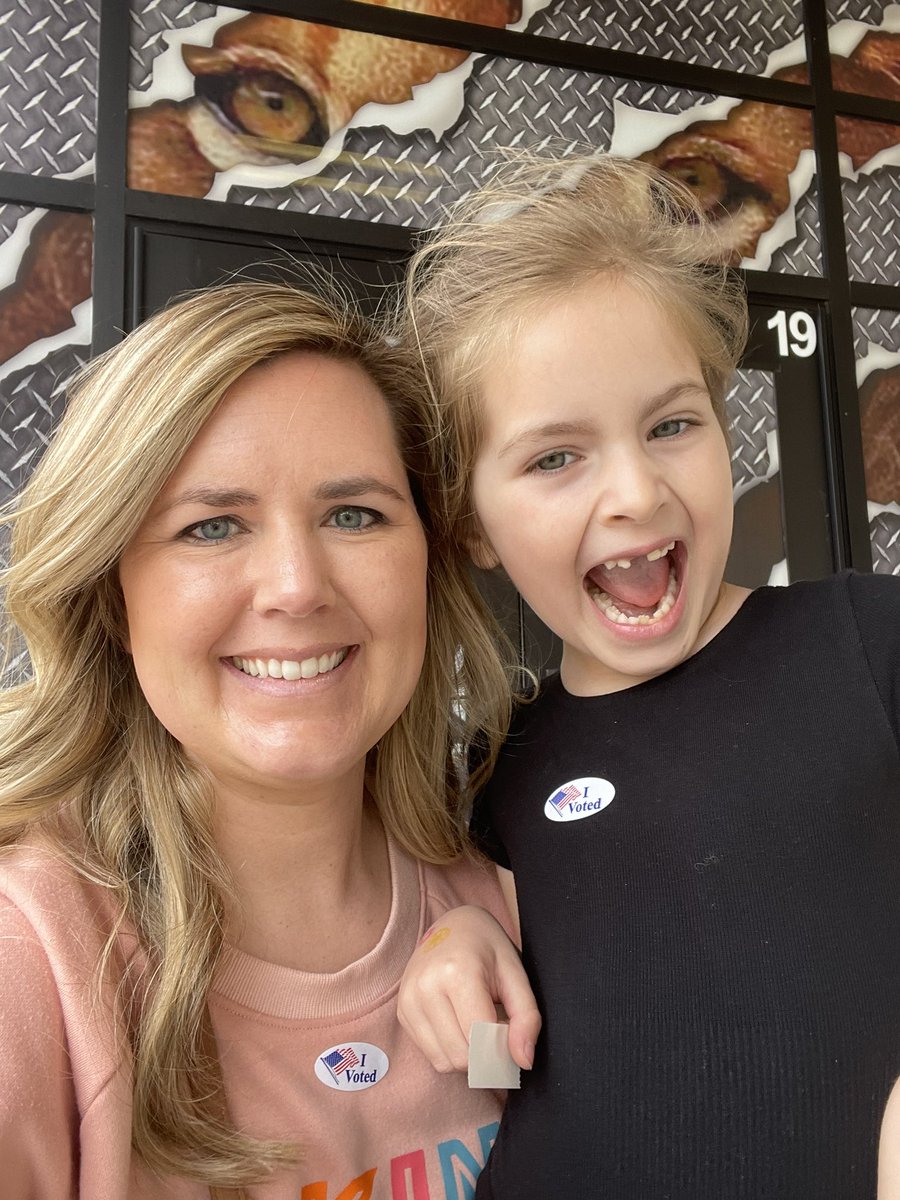 Took my daughter with me to vote so she can see can see our political system in action. #misdvotes