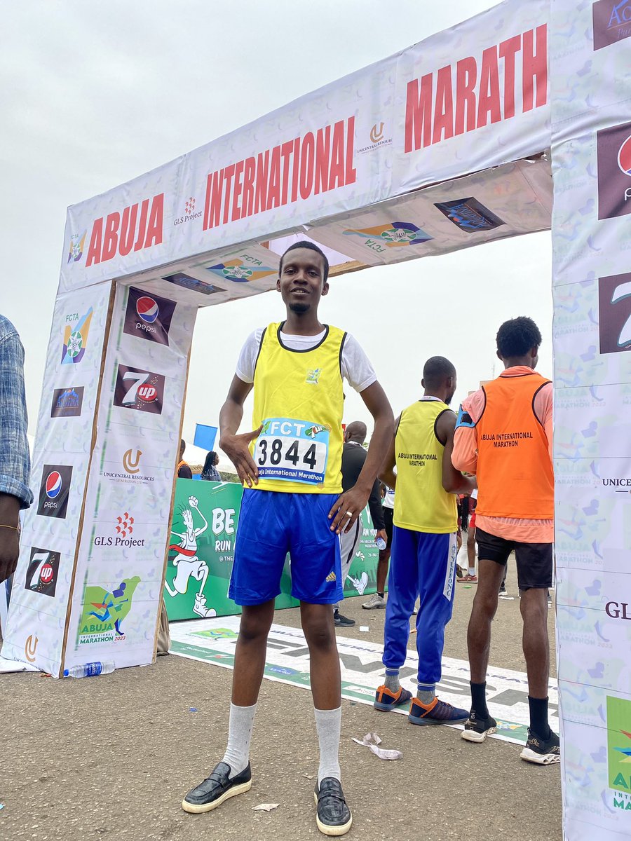 MedicaidcfP's tweet image. #RunningForACause: Muhammad Mukhtar finished the 42km race route from #Citygate, Abuja to Eagle's Square &amp;amp;dedicated his run to women fighting against the menace of #breastcancer in Nigeria while celebrating Medicaid Cancer Foundation as a beacon of hope in the
#fightagainstcancer