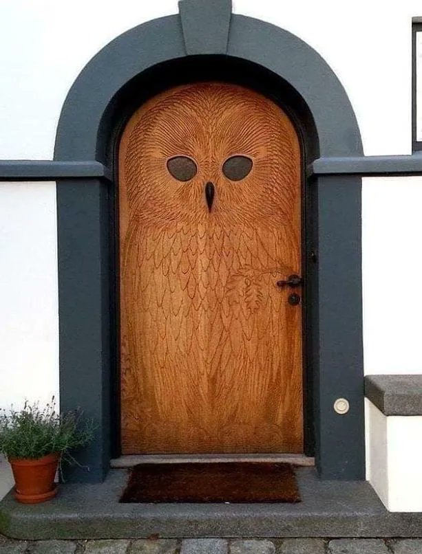 RaminNasibov's tweet photo. This wooden owl door in Copenhagen, 1930 https://t.co/qo7bZffxaD