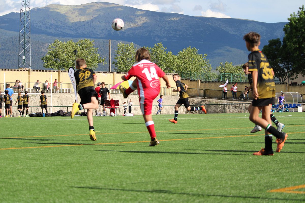 📷 Imágenes del partido entre <a href="/edmoratalaz/">ED Moratalaz</a> y <a href="/acdfatima/">ACD FÁTIMA</a>

🔴 Categoría Alevín Segundo Año

#RealSitioCup2023