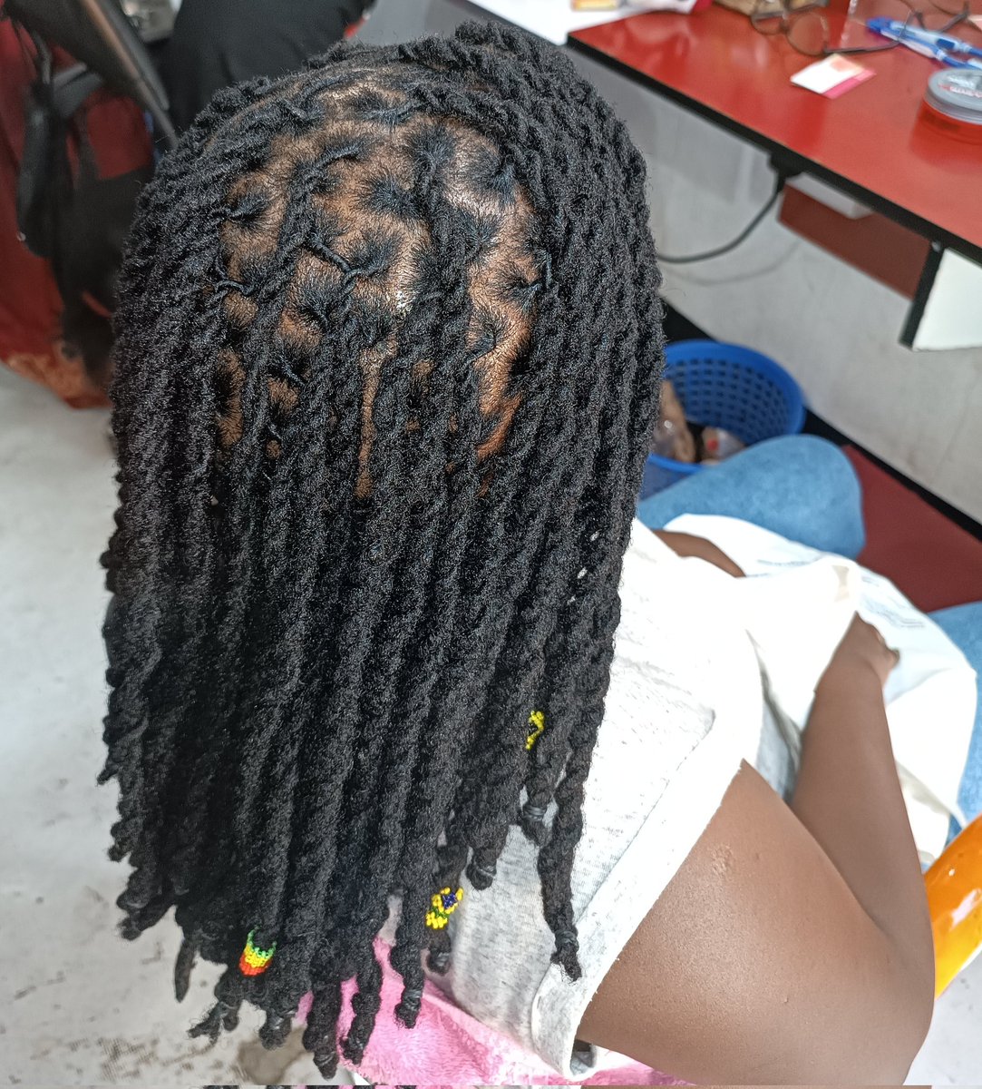 houseoflocksla2's tweet image. Shawry for dreads and the work of her hands🤷😊.
Book your retouch.
Follow @houseoflocksla2 for dreadlocks care and maintenance.
Call or whatsapp O791041064
#IkoKazi #Ikokazike #Dreadlock #salon
