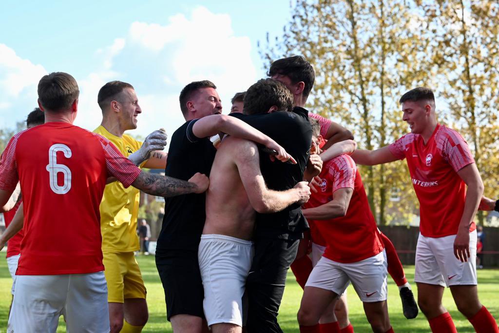 Greg Plummer tweet media