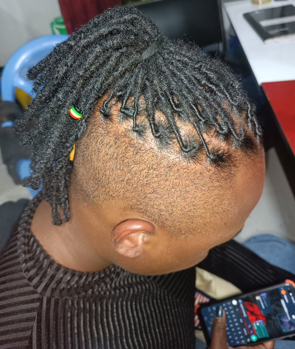 houseoflocksla2's tweet image. Shawry for dreads and the work of her hands🤷😊.
Book your retouch.
Follow @houseoflocksla2 for dreadlocks care and maintenance.
Call or whatsapp O791041064
#IkoKazi #Ikokazike #Dreadlock #salon