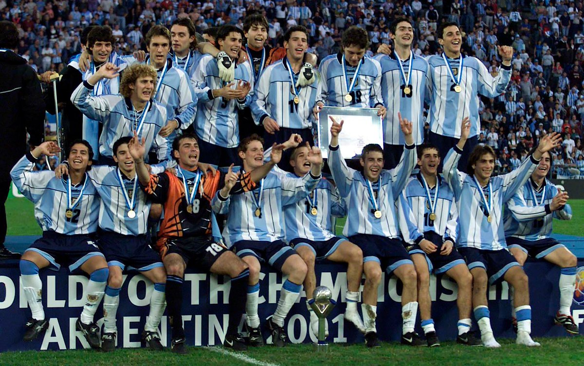 SiempreAlDiego's tweet image. Hoy salió una nueva edición de Tres Estrellas, nuestro newsletter sabatino (cada 15 días).

Tema: Sub 20 del 2001. Aquel equipo majestuoso, el legado de #Pekerman, el rol de Marcelo Roffé.

Hablamos con @GattiJuan que está escribiendo un libro alusivo:

tresestrellas.substack.com