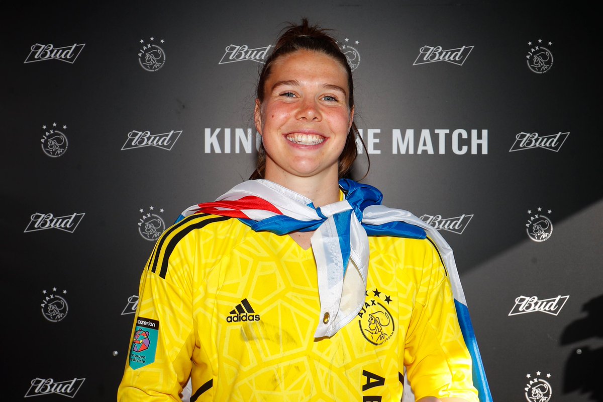 AjaxVrouwen's tweet photo. Onze #KingOfTheMatch, Lize Kop! ๐
#ajatwe https://t.co/rpU1s0e3j8