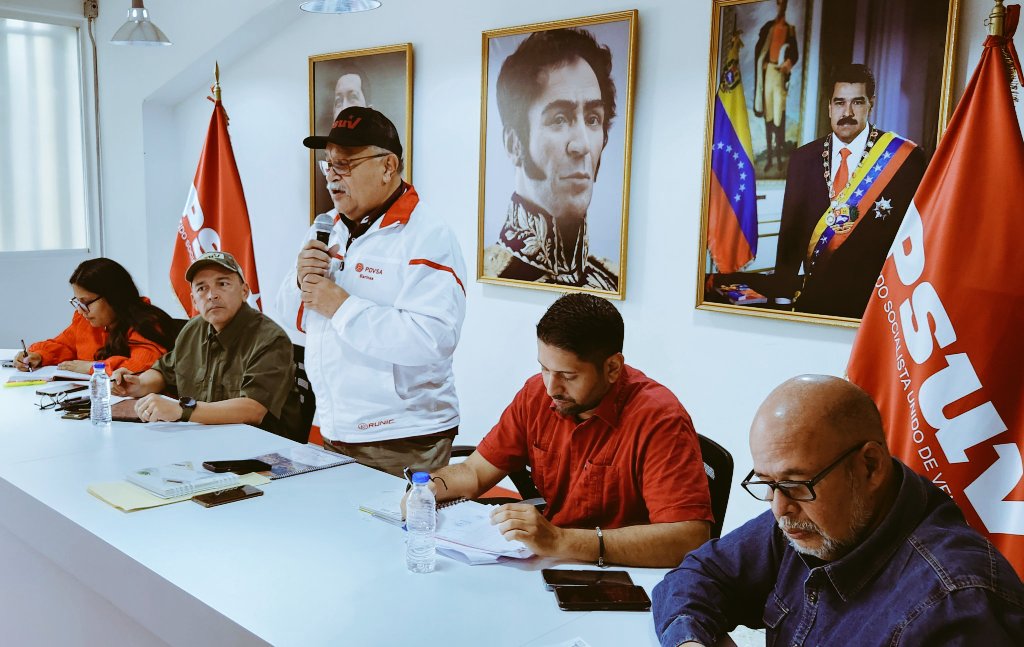 WillsRangelCBST's tweet photo. #Hoy La Dirección de la Central Bolivariana Socialista de Trabajadores y Trabajadoras de la Ciudad el Campo y la Pesca de Venezuela @cbolivariana presente en la reunión de la Vicepresidencia de la Clase Obrera PSUV @VicePSUVObrera unificando trabajo por la Clase Obrera Venezolana https://t.co/9LTE4CFUZw