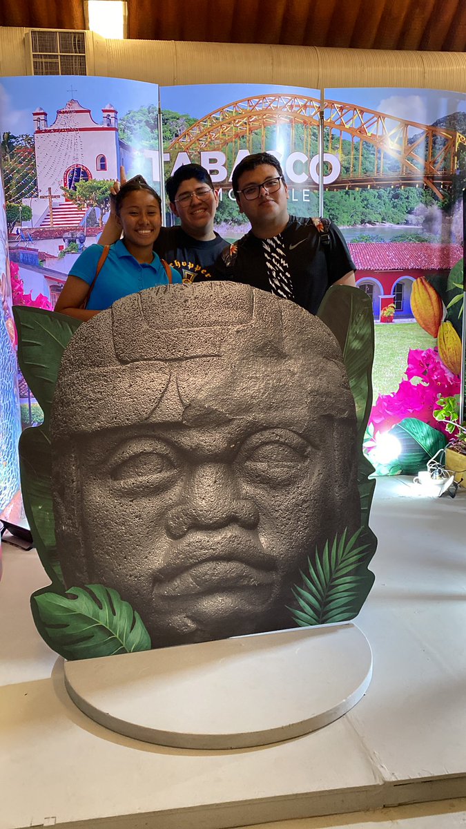 Turismo_Tabasco's tweet photo. 🎡Hoy es #Sábado de @FeriaTabasco_ 🎡
Visítanos en el stand de #TurismoTabasco en la nave 1 del Parque Tabasco “Dora María” y conoce todas las #EperienciasMemorables en #Tabasco
Además tómate la foto en nuestro muro #instagrameable
#TabascoMemorable #Tabasco https://t.co/ZN7yh5uWVA