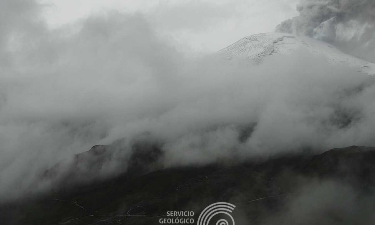 🚨 Atención | UNGRD recomienda evacuación inmediata de cercanías al cráter del Nevado del Ruiz ► bit.ly/3ni3HpC