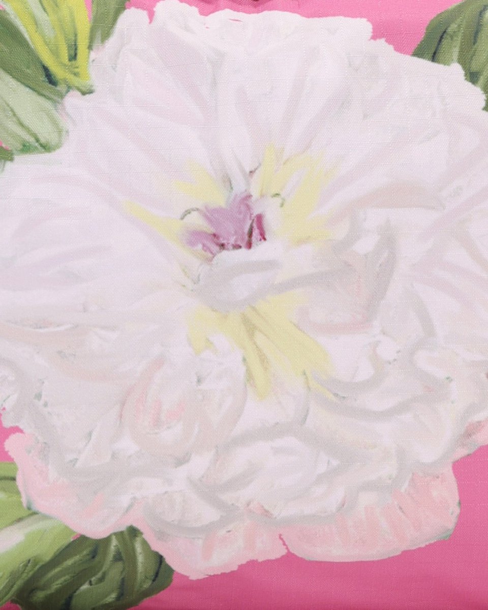 Add a touch of nature in the concrete jungle with our New York Botanical Garden collection.