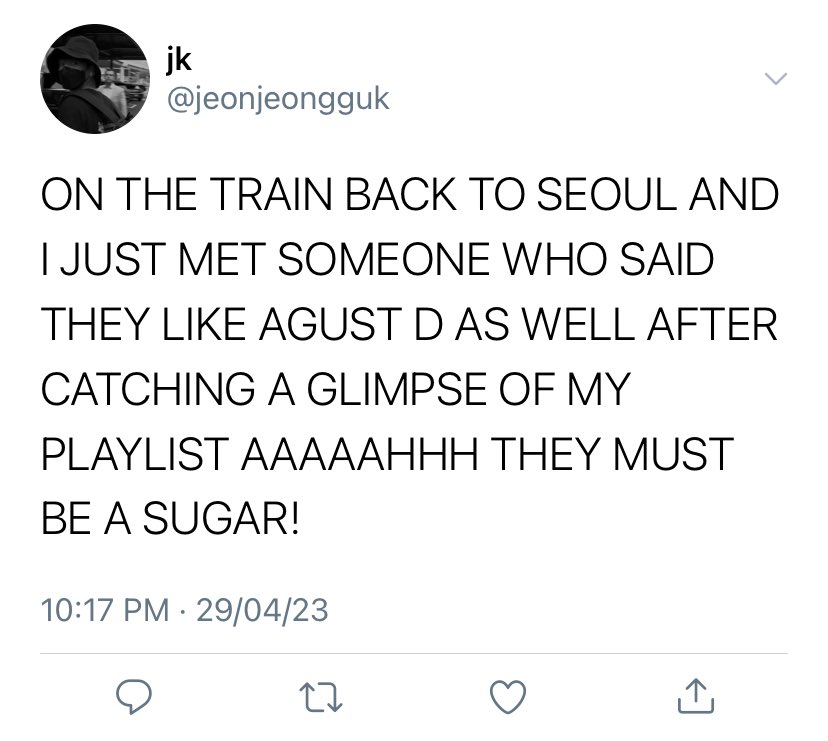 kvhnoir's tweet photo. #taekookau (short au) 

where jeongguk meets a fellow agust-d fan. or not. https://t.co/LMnbxOkzfb