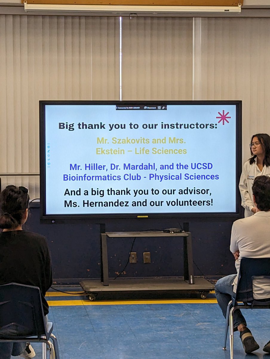educator_tech's tweet photo. @BVHBarons science students leading a STEM event for middle school students. Student driven and organized. @SUHSD @UCSD https://t.co/8dhUag4rtl
