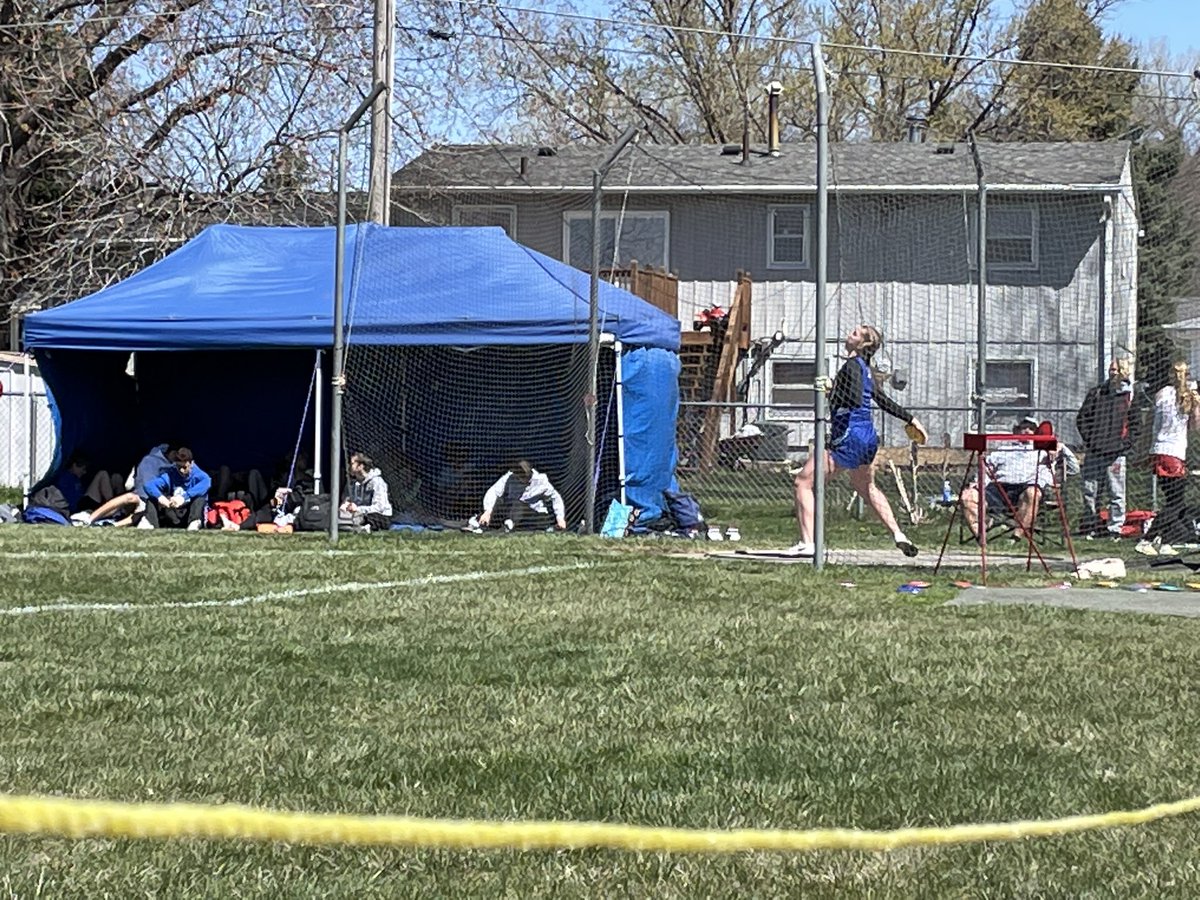 Congratulations to Delaney Kruse for being the Mid-States Conference Runner-Up (109ft) and Brooklyn Kruse for being the Mid-States Conference Champion in the discuss throw!!
#WeAreWayne
@WayneSchools <a href="/PrepRunningNerd/">Prep Running Nerd</a>