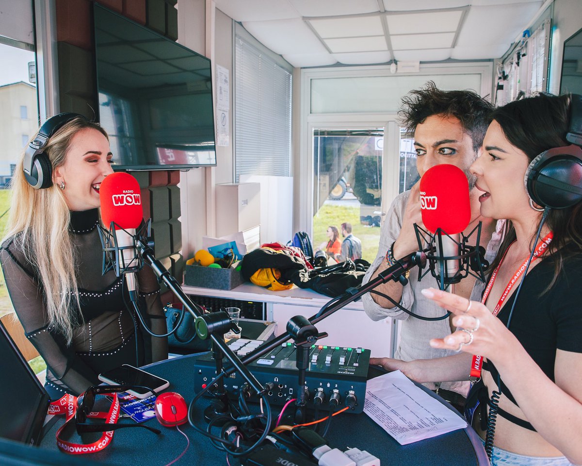 gretaraymusic's tweet photo. Thank you @radiowow ❤️
•
Foto di @marcolli.photo
•
#gretaray #gretarayofficial #radio #intervista #radiowow #interview #singer #cantante https://t.co/pVZFSci0Qh