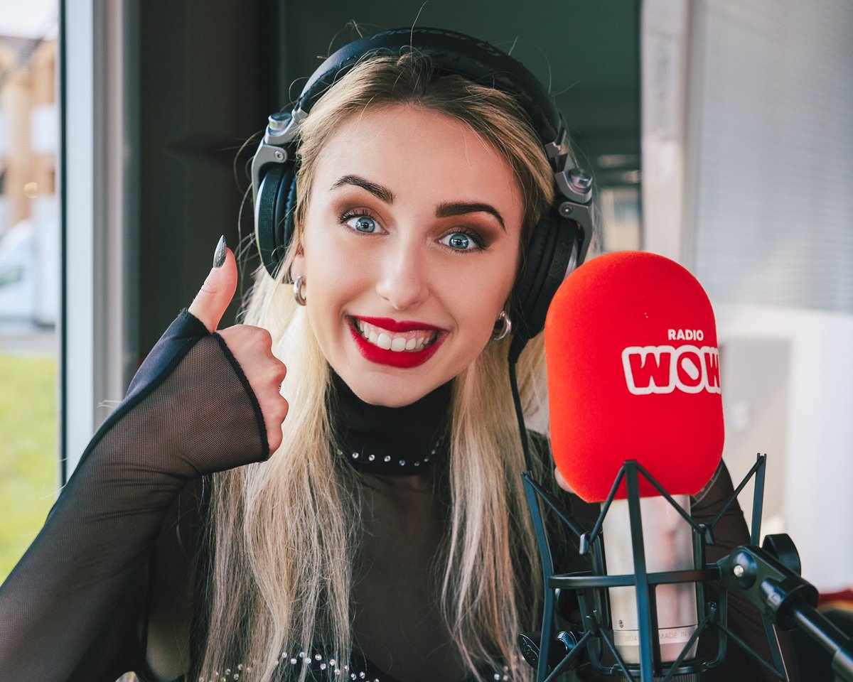 gretaraymusic's tweet photo. Thank you @radiowow ❤️
•
Foto di @marcolli.photo
•
#gretaray #gretarayofficial #radio #intervista #radiowow #interview #singer #cantante https://t.co/pVZFSci0Qh