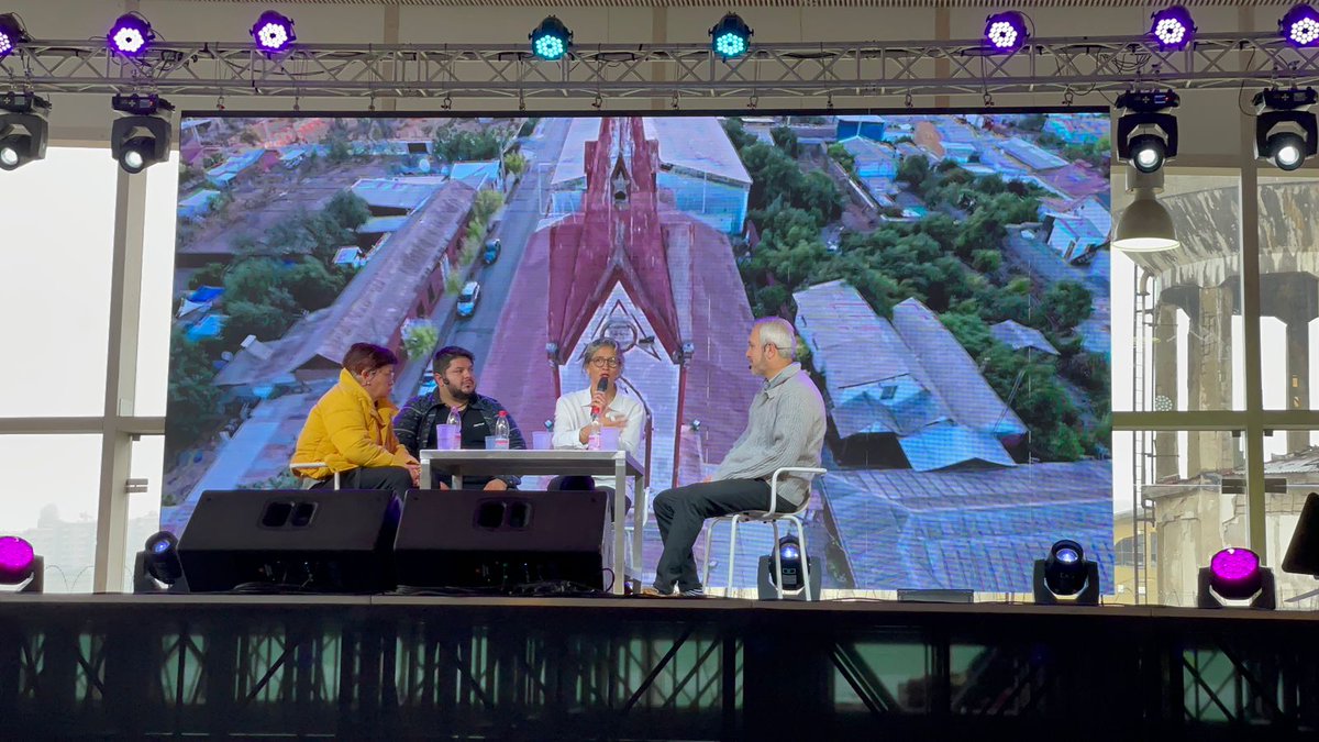 EFEValparaiso's tweet photo. En este día familiar te esperamos en #FITVAL, nuestro Gerente General Miguel Saavedra, fue parte del 3º Coloquio 'Destinos Sostenibles', exponiendo sobre el rol de @EFEValparaiso en el turismo de la región y sus rincones 🚆💙
Más en: https://t.co/iIh5zCIkSw https://t.co/W5EAURRq3I