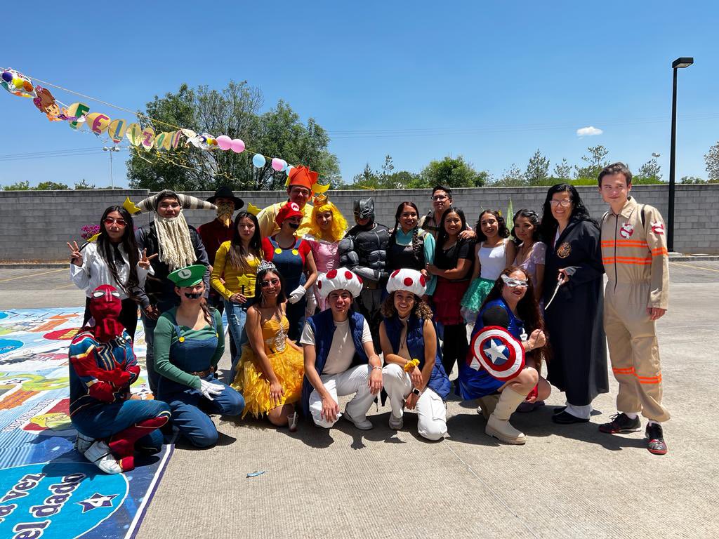 saludgobgente's tweet photo. El Hospital General de Acámbaro y #CEPAV festejan a lo grande el Día del Niño y de la Niña con pacientes e hijos del personal del #SistemaDeSaludGto.
#ContigoSiempre https://t.co/4gIBwJiFwF