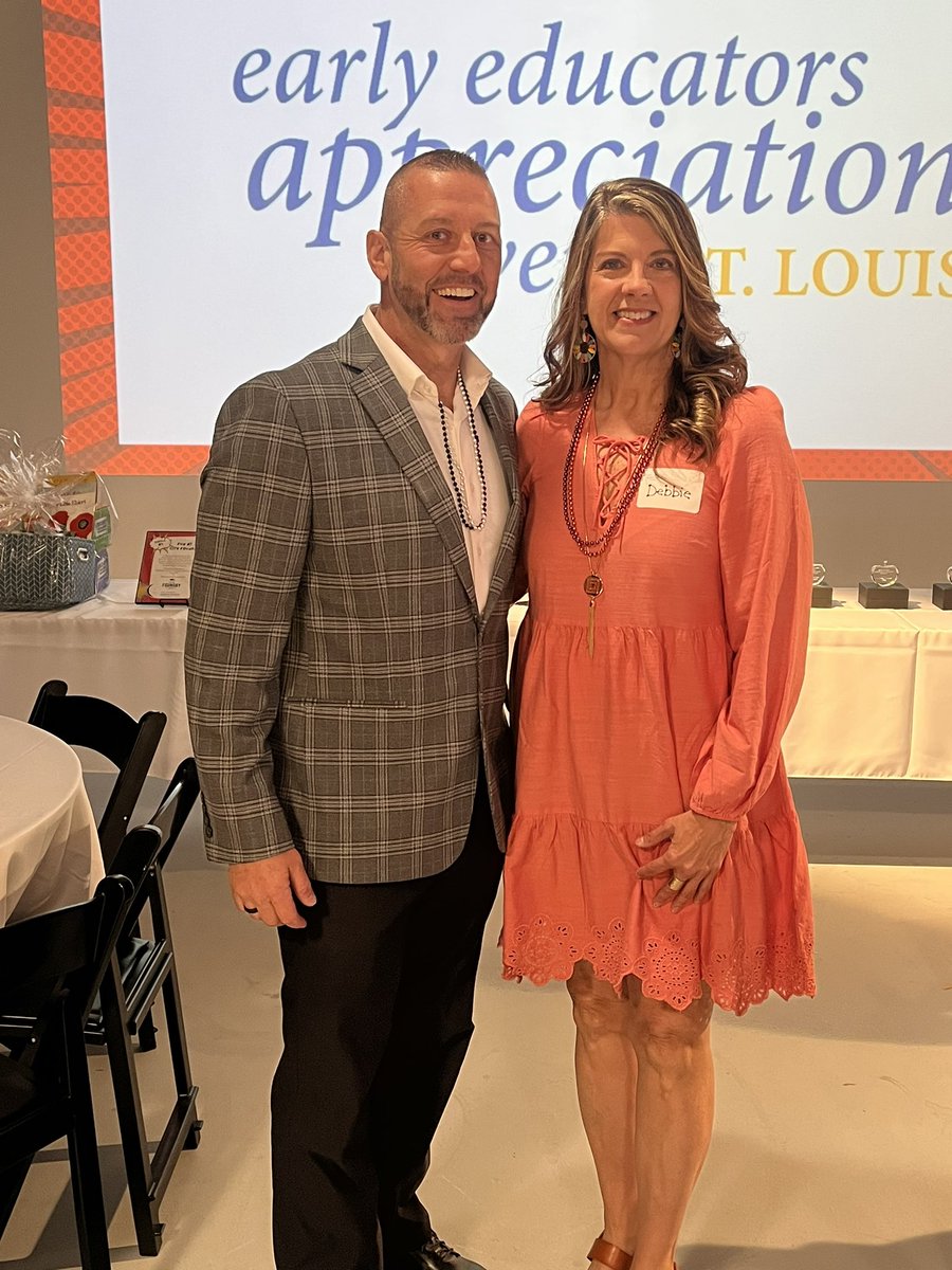 Dr. Thomas Dittrich Jr. (@dittrichjr) on Twitter photo Celebrating Dr. <a href="/DebraKyle1/">Dr. Kyle's PK-bots</a> as an OUTSTANDING EARLY EDUCATOR! <a href="/TigersPAT/">Hancock PAT</a> <a href="/hancock_ecc/">Hancock ECC</a> are top notch thx to her leadership! <a href="/HancockSupt/">Dr. Kevin Carl</a> <a href="/AsstSupHancock/">Timothy McInnis, PhD</a> @KGardnerAP <a href="/mdirksen/">Michelle Dirksen</a> <a href="/courtney_bays/">Courtney Bays</a> @BridgetFusco <a href="/kberanek1/">Kimberly Beranek</a> <a href="/NinePBS/">Nine PBS</a> #hpsdtigers Celebrating Dr. <a href="/DebraKyle1/">Dr. Kyle's PK-bots</a> as an OUTSTANDING EARLY EDUCATOR! <a href="/TigersPAT/">Hancock PAT</a> <a href="/hancock_ecc/">Hancock ECC</a> are top notch thx to her leadership! <a href="/HancockSupt/">Dr. Kevin Carl</a> <a href="/AsstSupHancock/">Timothy McInnis, PhD</a> @KGardnerAP <a href="/mdirksen/">Michelle Dirksen</a> <a href="/courtney_bays/">Courtney Bays</a> @BridgetFusco <a href="/kberanek1/">Kimberly Beranek</a> <a href="/NinePBS/">Nine PBS</a> #hpsdtigers