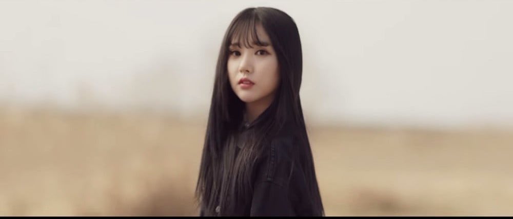 kchartsmaster's tweet photo. 5 years ago today, GFRIEND released "Time for the Moon Night". https://t.co/mvaQ3gSJMc