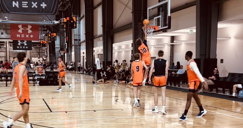 TonyVermaas's tweet photo. @grstormbb 17UA Rise UAA Session 2 - game 3. Run it. 63-43 win against Drive 5 Elite. Bust out team game. Everyone scores. @jake_vermaas 15; @TravisAmbrose5 10; @MatthewElderkin 10; @JaxsonWhitaker 10; @CarterMeerman 8. 2-1 on the weekend. 6-2 overall. Top team in Pool A. https://t.co/FwZb4gXAra