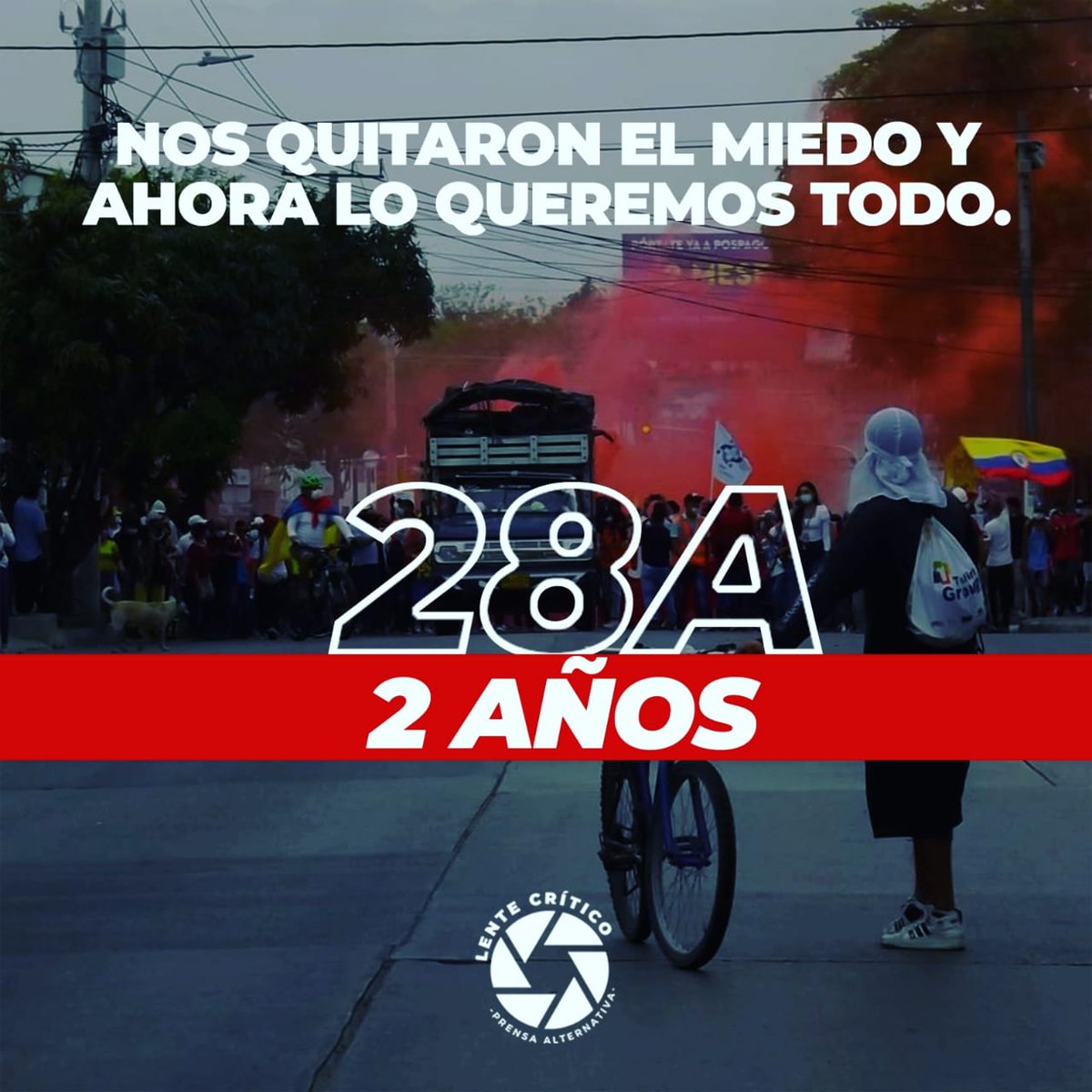 CriticoLente's tweet photo. Reivindicamos y conmemoramos el #28A del estallido social.
La dignidad pudo más que el miedo y el terror de Estado.
Nadie detuvo nuestra decisión de cambiar el país y ahora tampoco podrán hacerlo.
¡Prohibido olvidar! https://t.co/DBEJ51fNz5
