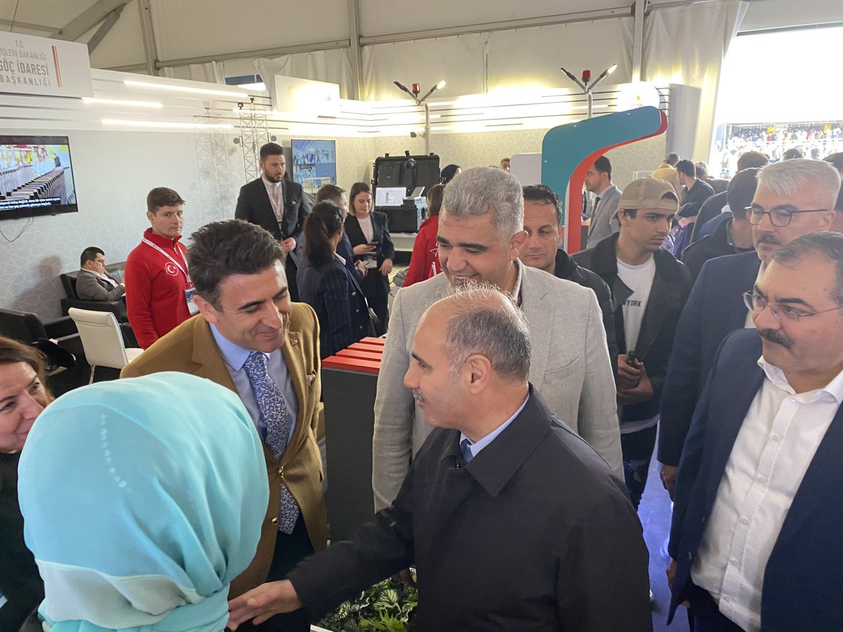 Emniyet Genel Müdürü Sayın Mehmet AKTAŞ (@mehmetaktasgm) ve İller İdaresi Genel Müdürü Sayın Selçuk ASLAN (@SelcukAslanMia), TEKNOFEST’te bulunan standımızı ziyaret etti. 

<a href="/teknofest/">TEKNOFEST</a> 
#TEKNOFEST
#HayatınızınHerAnında