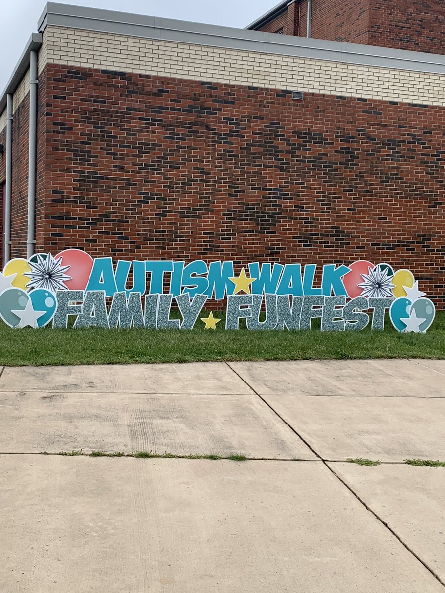 Lindsey Crawford tweet media