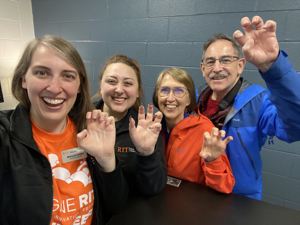 In this photo: 
🎓 2 RIT alumni
🏆 3 RIT degrees
✏️ 3 RIT staff members
🐯 A heck ton of Tiger spirit
#ImagineRIT #GoTigers
