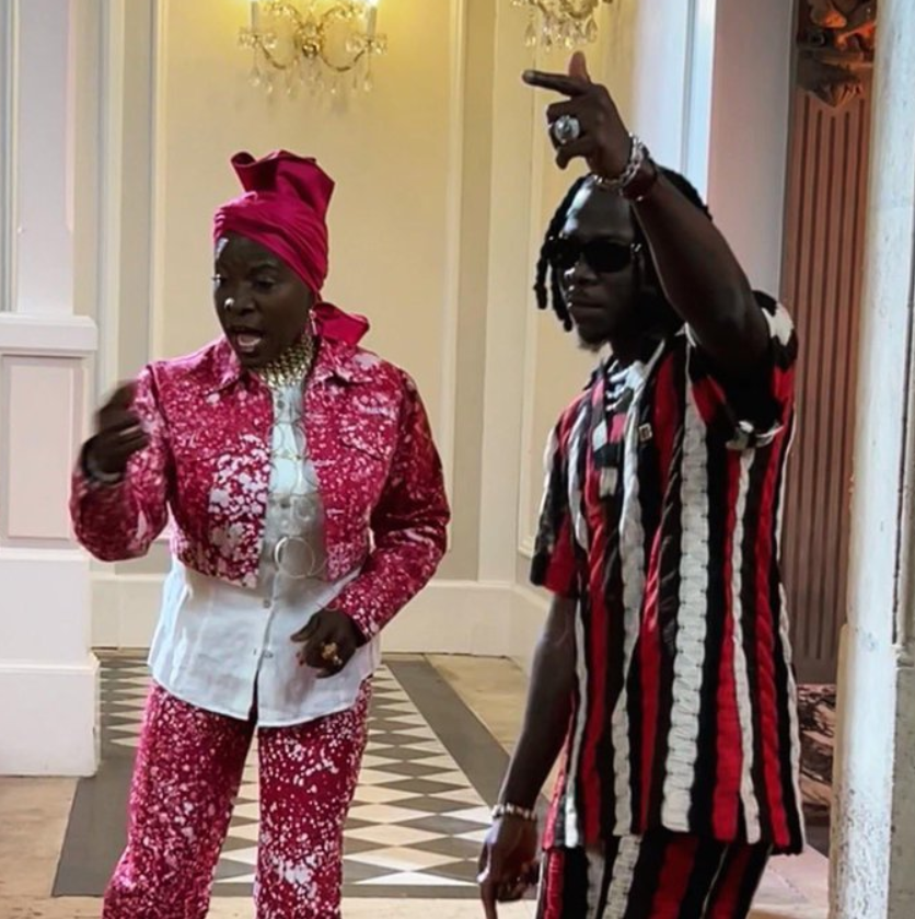 BeatzBlog's tweet photo. Exciting news! The visuals for #Stonebwoy's collaboration with Angelique Kidjo, MANODZI, have been shot in the beautiful city of Paris, France π«π·. #ShattaWale
Get ready to be blown away by the amazing footage on the #5thD. ππΎπ₯ #Stonebwoy π₯ #5thDimensionAlbum https://t.co/K00uMkkJ05