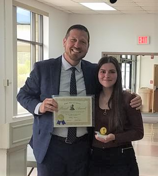 CVOHIO's tweet photo. Keaton Montgomery (left) of Shawnee and Ashley Fetzer  (right )of Spencerville were awarded the John Phillip Sousa Band Award by the Kiwanis Club of Kiwanis of Lima Ohio  at a recent meeting. They are pictured with their respect band directors Jaz Bluhm and Joshua VanGorder. https://t.co/7WcCiXU9B8