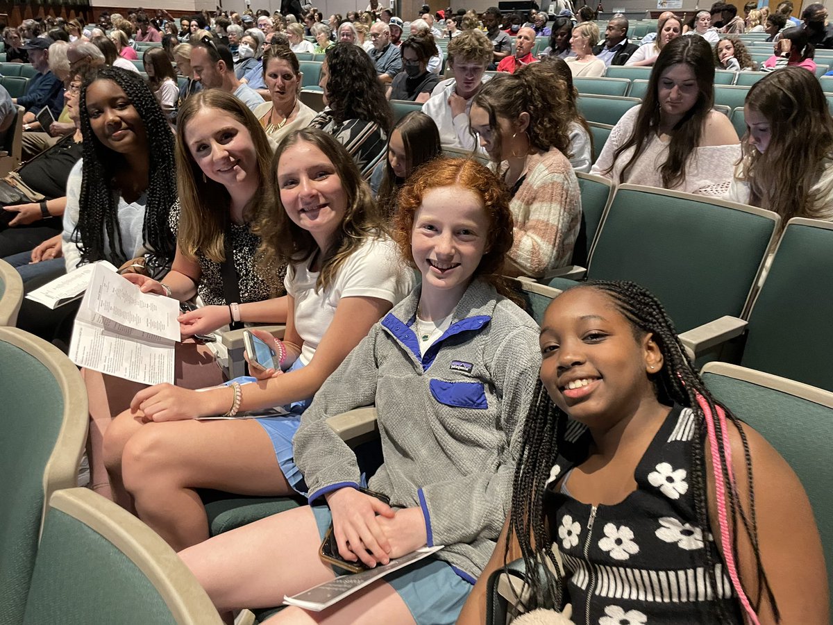 OberlinDance's tweet photo. We enjoyed watching Enloe’s outstanding honors dance performance ‘headspace’. What a wonderful way to spend a Friday evening. Our Oberlin dancers were very inspired. https://t.co/aR0fZlunzb