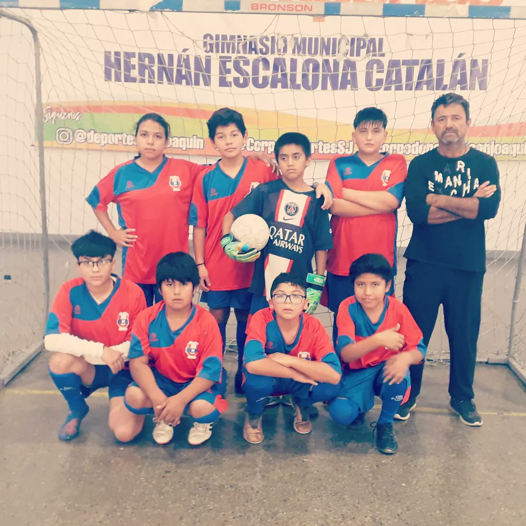 fundacionacdep's tweet photo. II FESTIVAL DE FUTSAL CATEGORÍA SUB 12 SAN JOAQUÍN 2023

Revisa la galería de imágenes de este evento deportivo formativo realizado el domingo 23 de abril en el Gimnasio Municipal Hernán Escalona C., de la comuna de San Joaquín, ciudad de Santiago https://t.co/Hssbj8TCNJ